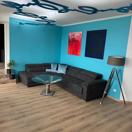 Queen's Penthouse 公寓 *