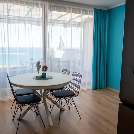 דירה Queen's Penthouse