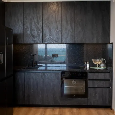 דירה Queen's Penthouse