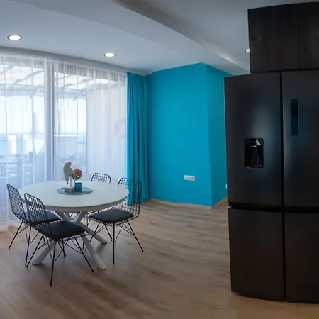 Queen's Penthouse 公寓 巴尔奇克