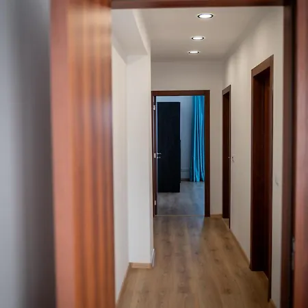 Queen's Penthouse דירה *