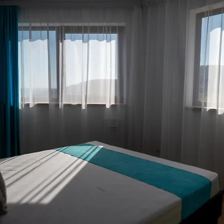 דירה Queen's Penthouse *