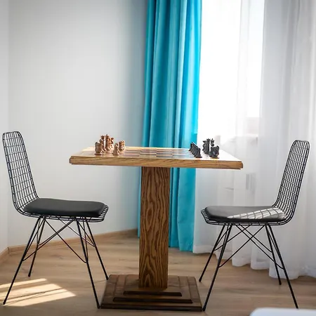 Queen's Penthouse דירה *