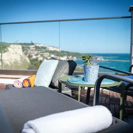 公寓 Queen's Penthouse 巴尔奇克