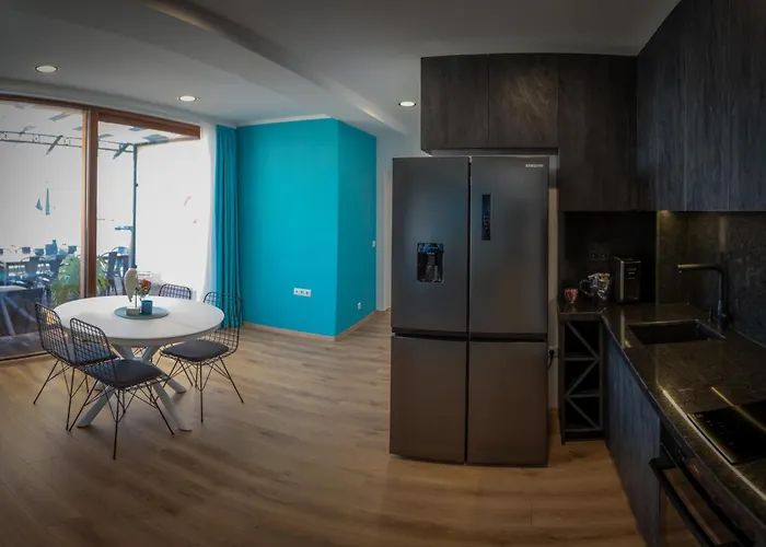 Queen's Penthouse Appartement